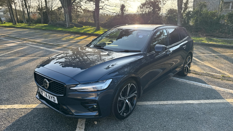 Volvo V60 2.0 B4P Plus Dark 5dr Auto [7 speed] Petrol Estate
